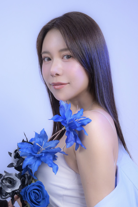 綾上 あす花